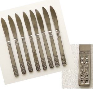 VTG 60s Customcraft "Fleur de Lis" Dinner Knives Taiwan Stainless Steel Set 8